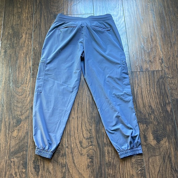 Athleta Venture Pants SZ 6P - Picture 8 of 12
